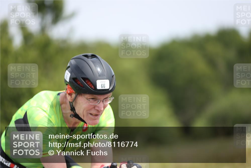 22.06.2025 - Viking Triathlon Yannick Fuchs http://msf.ph/oto/8116774 22.06.2025 12:20:29 Radfahren 40, 66, 209, 217, 290, 436, 448, 519, 536, 546 meine-sportfotos.de