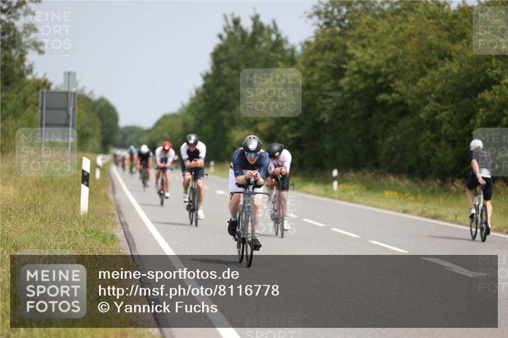 22.06.2025 - Viking Triathlon Yannick Fuchs http://msf.ph/oto/8116778 22.06.2025 12:20:35 Radfahren 40, 108, 209, 217, 230, 283, 290, 369, 436, 448, 499, 519, 536, 546 meine-sportfotos.de