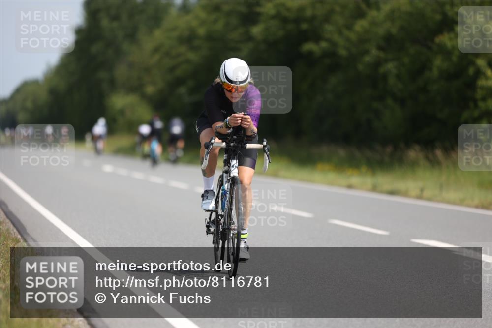 22.06.2025 - Viking Triathlon Yannick Fuchs http://msf.ph/oto/8116781 22.06.2025 11:41:47 Radfahren 232, 300, 317, 323, 385, 412 meine-sportfotos.de