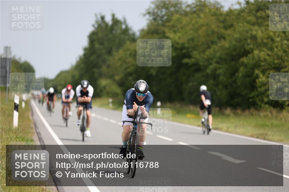 22.06.2025 - Viking Triathlon Yannick Fuchs http://msf.ph/oto/8116788 22.06.2025 12:20:36 Radfahren 40, 108, 209, 217, 230, 283, 290, 369, 388, 436, 448, 499, 519, 546 meine-sportfotos.de
