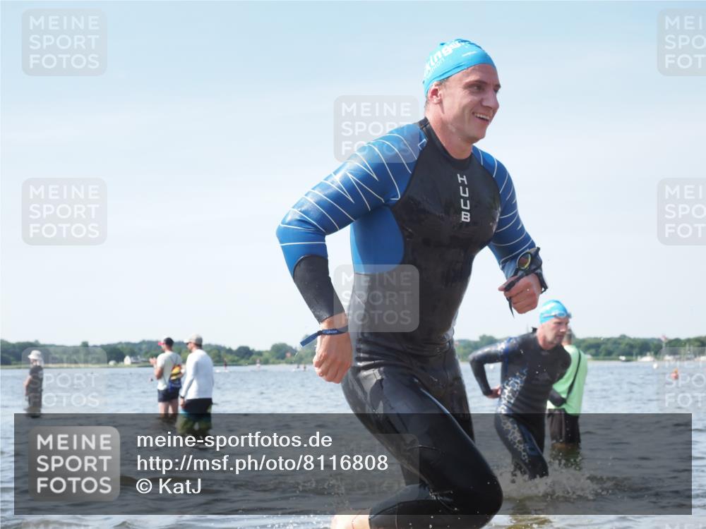 22.06.2025 - Viking Triathlon KatJ http://msf.ph/oto/8116808 22.06.2025 10:43:48 Schwimmen 362, 410, 480, 531 meine-sportfotos.de