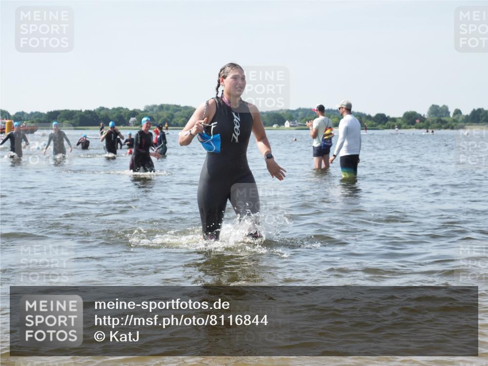 22.06.2025 - Viking Triathlon KatJ http://msf.ph/oto/8116844 22.06.2025 10:43:50 Schwimmen 41, 362, 410, 480, 531 meine-sportfotos.de