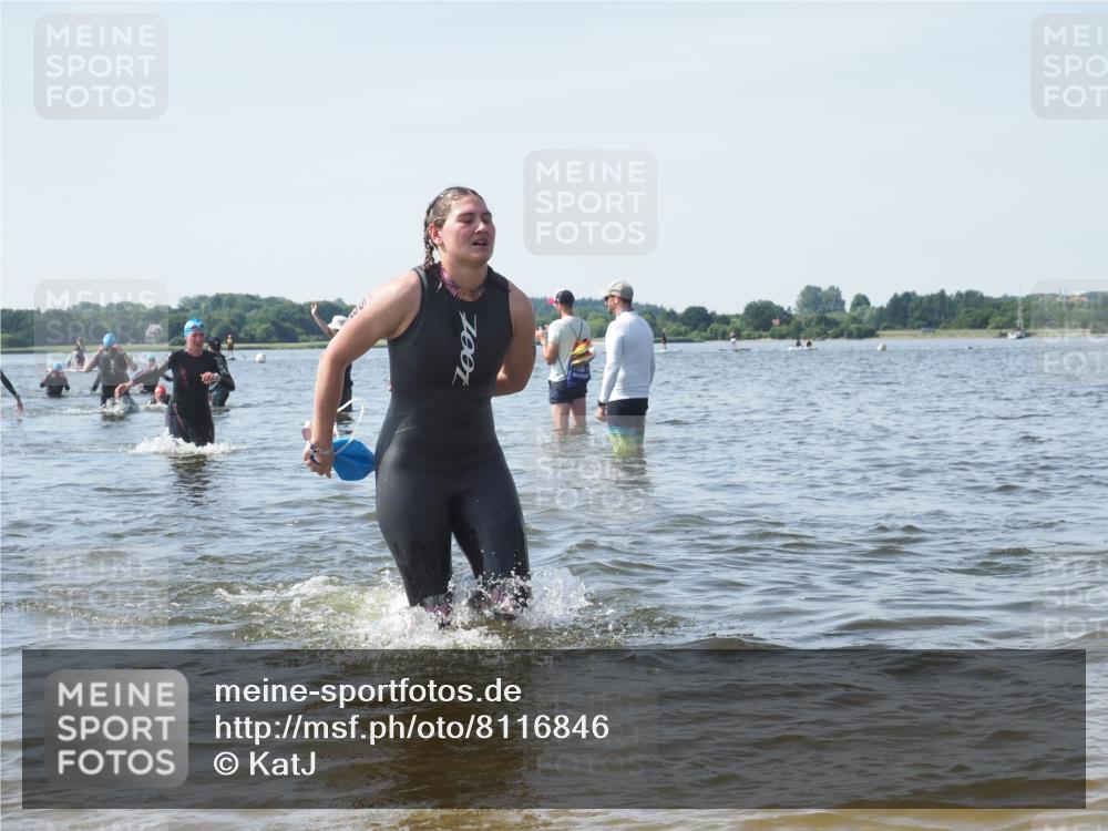 22.06.2025 - Viking Triathlon KatJ http://msf.ph/oto/8116846 22.06.2025 10:43:50 Schwimmen 41, 362, 410, 480, 531 meine-sportfotos.de