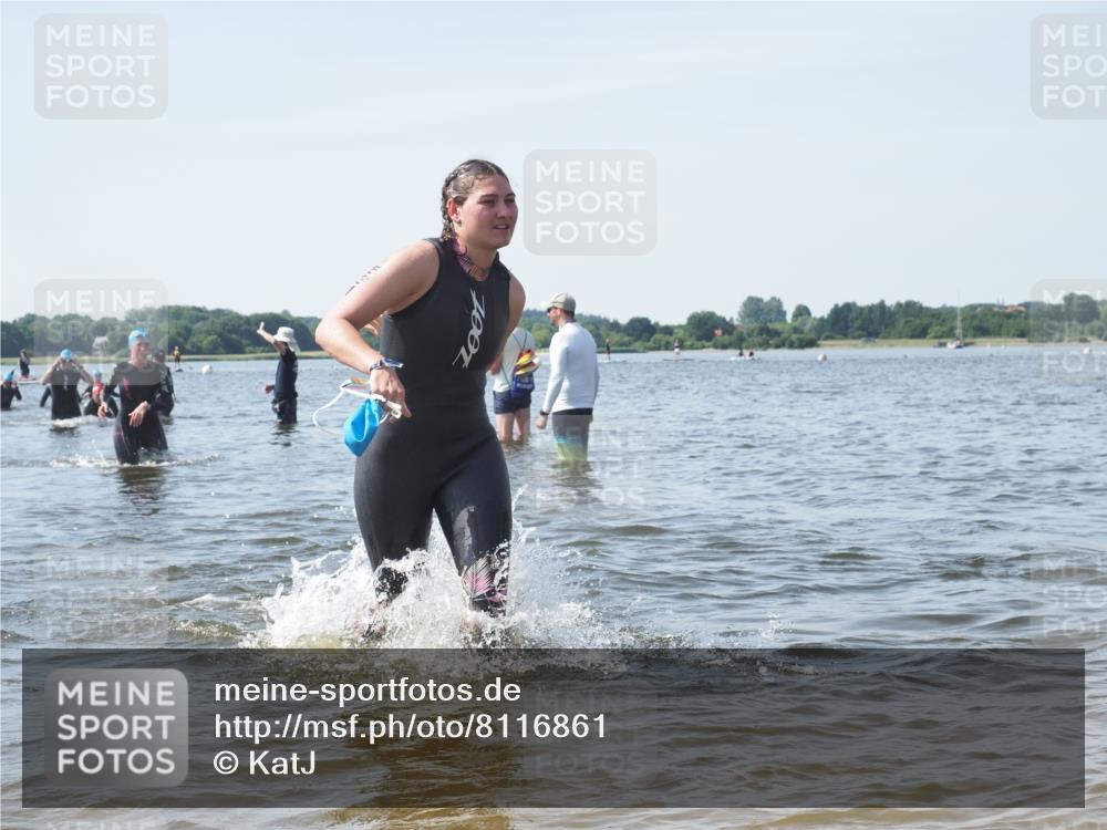 22.06.2025 - Viking Triathlon KatJ http://msf.ph/oto/8116861 22.06.2025 10:43:51 Schwimmen 41, 249, 362, 410, 531 meine-sportfotos.de