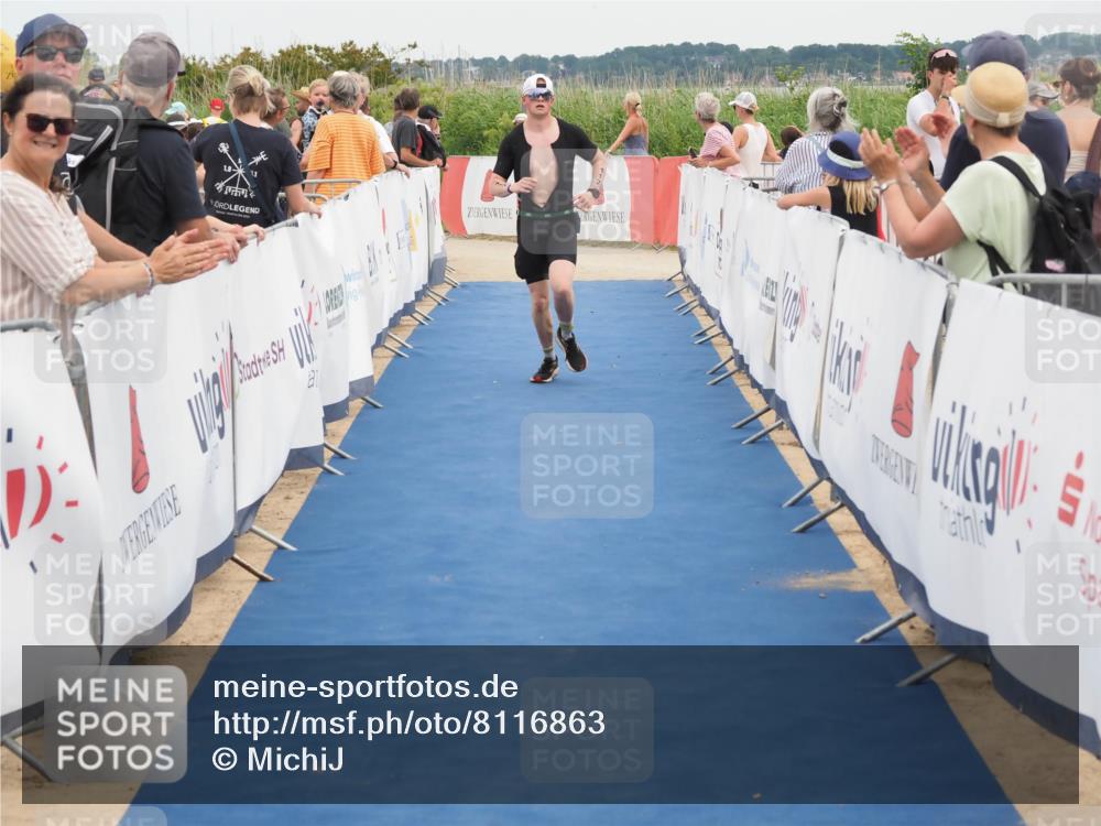 22.06.2025 - Viking Triathlon MichiJ http://msf.ph/oto/8116863 22.06.2025 15:07:03 Ziel 117, 429 meine-sportfotos.de
