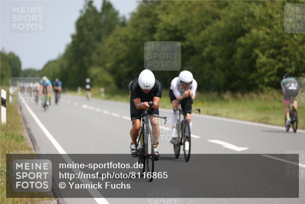 22.06.2025 - Viking Triathlon Yannick Fuchs http://msf.ph/oto/8116865 22.06.2025 12:20:42 Radfahren 25, 40, 43, 108, 128, 181, 209, 230, 283, 290, 369, 374, 388, 499, 519, 654 meine-sportfotos.de