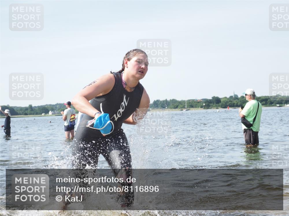 22.06.2025 - Viking Triathlon KatJ http://msf.ph/oto/8116896 22.06.2025 10:43:52 Schwimmen 41, 249, 362, 410, 531, 627 meine-sportfotos.de
