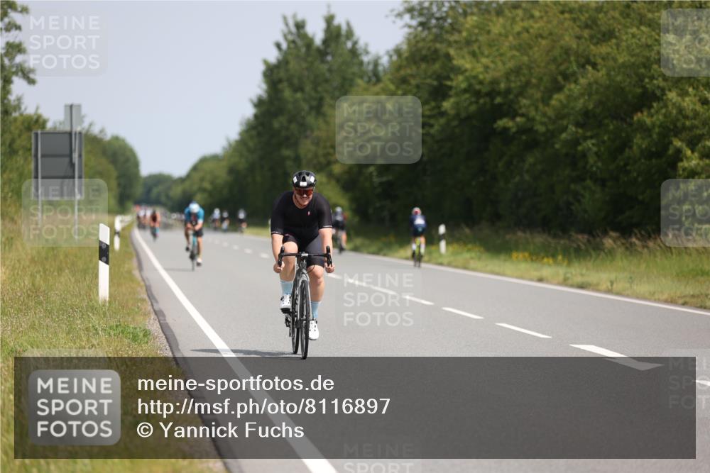 22.06.2025 - Viking Triathlon Yannick Fuchs http://msf.ph/oto/8116897 22.06.2025 11:41:59 Radfahren 20, 69, 134, 265, 297, 333, 385, 456, 469 meine-sportfotos.de