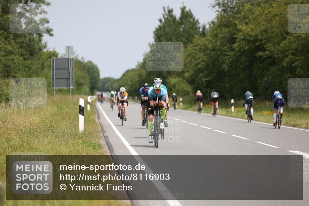 22.06.2025 - Viking Triathlon Yannick Fuchs http://msf.ph/oto/8116903 22.06.2025 12:20:46 Radfahren 25, 43, 108, 128, 181, 187, 283, 316, 374, 388, 407, 499, 506, 654 meine-sportfotos.de