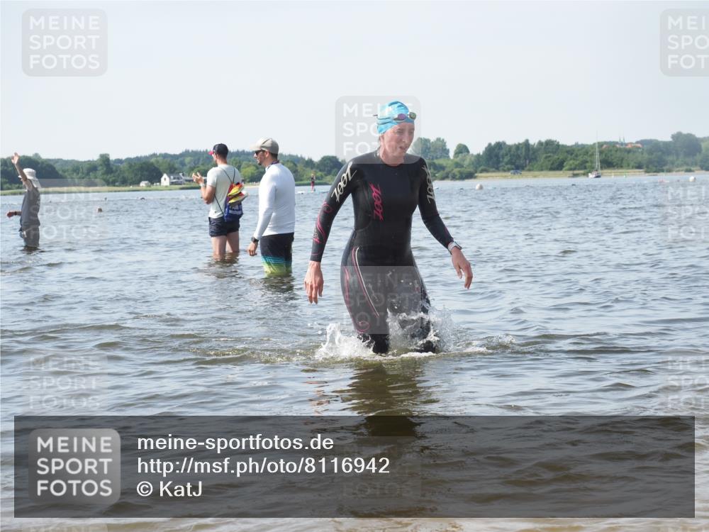 22.06.2025 - Viking Triathlon KatJ http://msf.ph/oto/8116942 22.06.2025 10:43:59 Schwimmen 41, 123, 249, 343, 362, 442, 627, 637, 650 meine-sportfotos.de