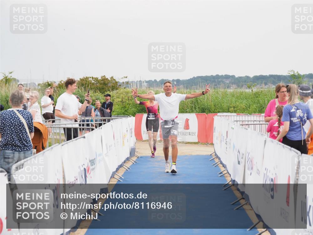 22.06.2025 - Viking Triathlon MichiJ http://msf.ph/oto/8116946 22.06.2025 16:53:31 Ziel 359, 436 meine-sportfotos.de