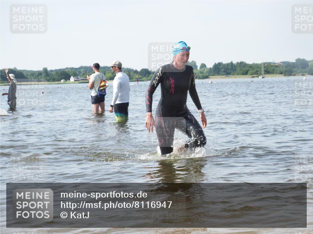22.06.2025 - Viking Triathlon KatJ http://msf.ph/oto/8116947 22.06.2025 10:43:59 Schwimmen 41, 123, 249, 343, 362, 442, 627, 637, 650 meine-sportfotos.de