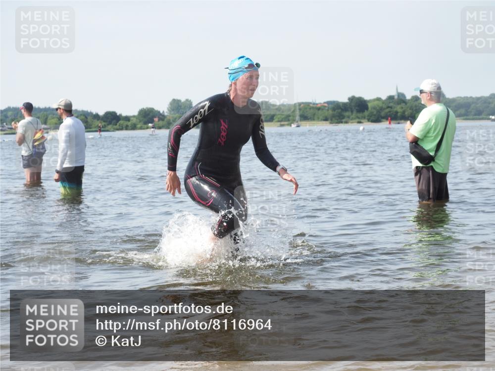 22.06.2025 - Viking Triathlon KatJ http://msf.ph/oto/8116964 22.06.2025 10:44:00 Schwimmen 41, 123, 249, 343, 362, 442, 627, 637, 650 meine-sportfotos.de