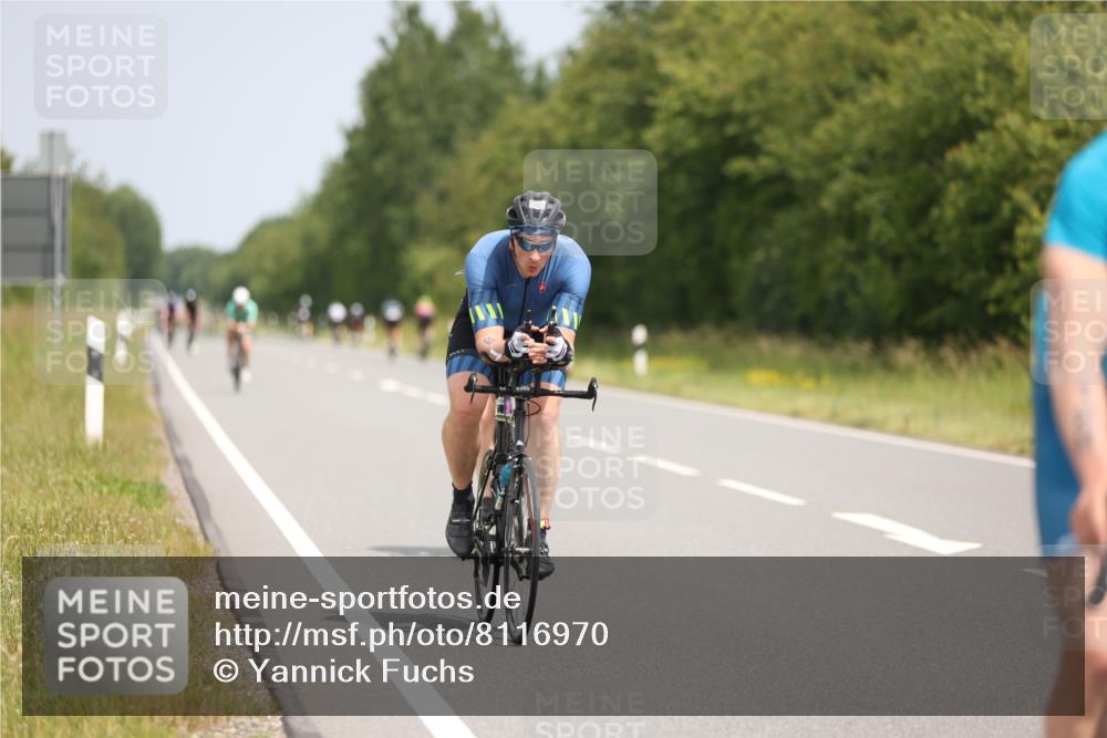 22.06.2025 - Viking Triathlon Yannick Fuchs http://msf.ph/oto/8116970 22.06.2025 12:20:50 Radfahren 25, 43, 62, 65, 128, 160, 181, 187, 316, 349, 374, 388, 407, 428, 506, 522, 654 meine-sportfotos.de