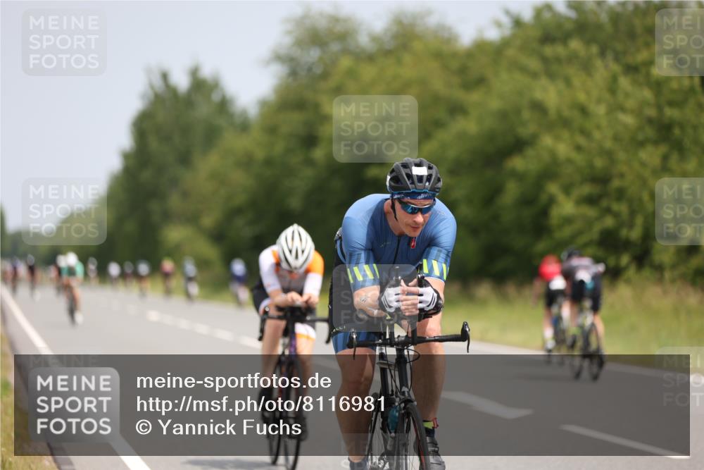 22.06.2025 - Viking Triathlon Yannick Fuchs http://msf.ph/oto/8116981 22.06.2025 12:20:50 Radfahren 25, 43, 62, 65, 128, 160, 181, 187, 316, 349, 374, 388, 407, 428, 506, 522, 654 meine-sportfotos.de