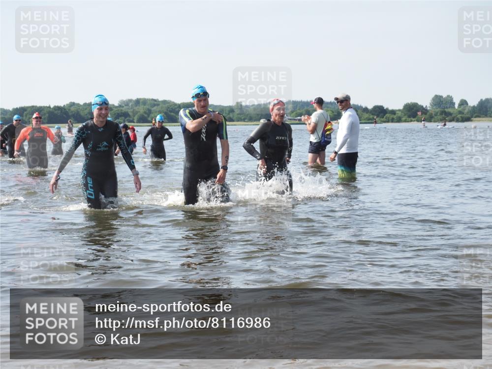 22.06.2025 - Viking Triathlon KatJ http://msf.ph/oto/8116986 22.06.2025 10:44:03 Schwimmen 41, 123, 249, 343, 362, 442, 467, 627, 637, 650 meine-sportfotos.de