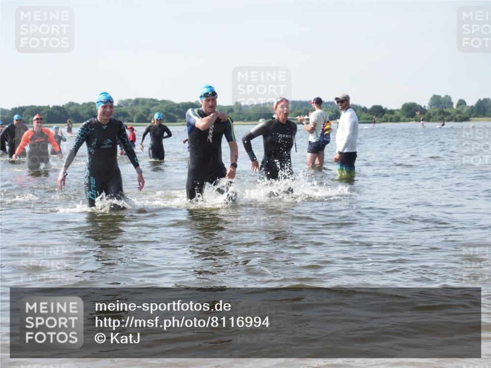 22.06.2025 - Viking Triathlon KatJ http://msf.ph/oto/8116994 22.06.2025 10:44:03 Schwimmen 41, 123, 249, 343, 362, 442, 467, 627, 637, 650 meine-sportfotos.de