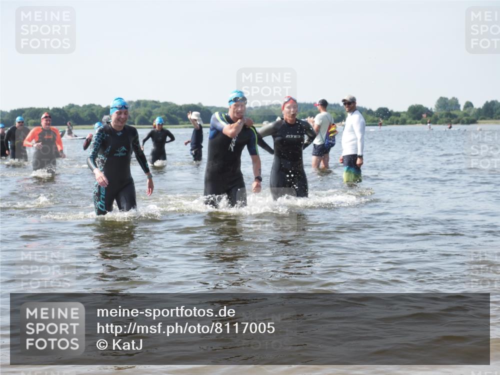 22.06.2025 - Viking Triathlon KatJ http://msf.ph/oto/8117005 22.06.2025 10:44:04 Schwimmen 41, 123, 249, 343, 362, 442, 467, 627, 637, 650 meine-sportfotos.de