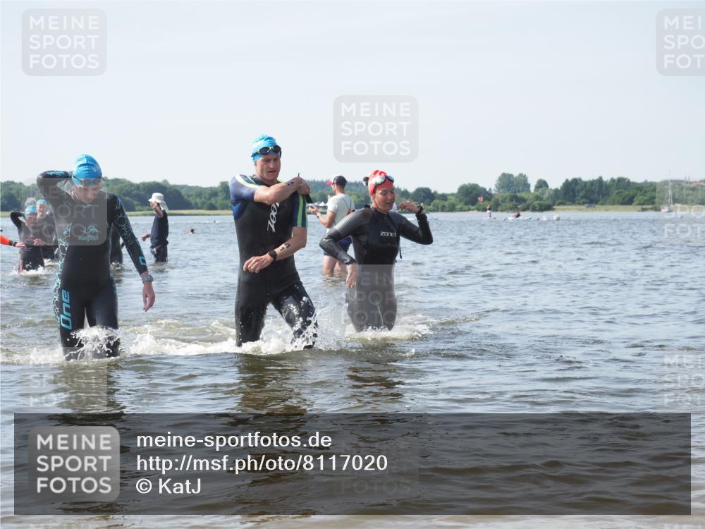 22.06.2025 - Viking Triathlon KatJ http://msf.ph/oto/8117020 22.06.2025 10:44:05 Schwimmen 41, 123, 249, 343, 439, 442, 467, 627, 637, 650 meine-sportfotos.de