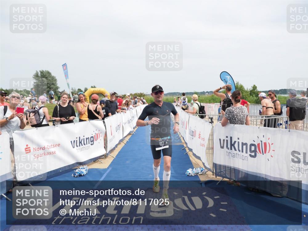 22.06.2025 - Viking Triathlon MichiJ http://msf.ph/oto/8117025 22.06.2025 14:56:19 Ziel 167 meine-sportfotos.de