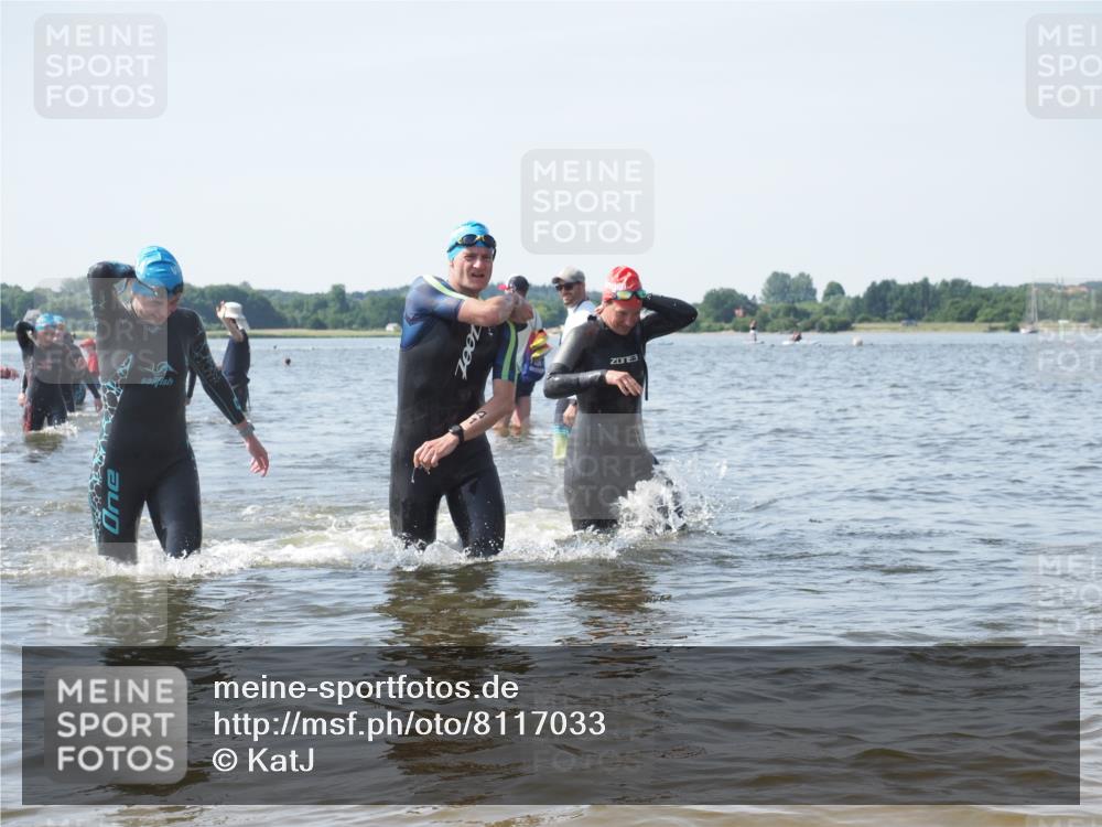 22.06.2025 - Viking Triathlon KatJ http://msf.ph/oto/8117033 22.06.2025 10:44:05 Schwimmen 41, 123, 249, 343, 439, 442, 467, 627, 637, 650 meine-sportfotos.de
