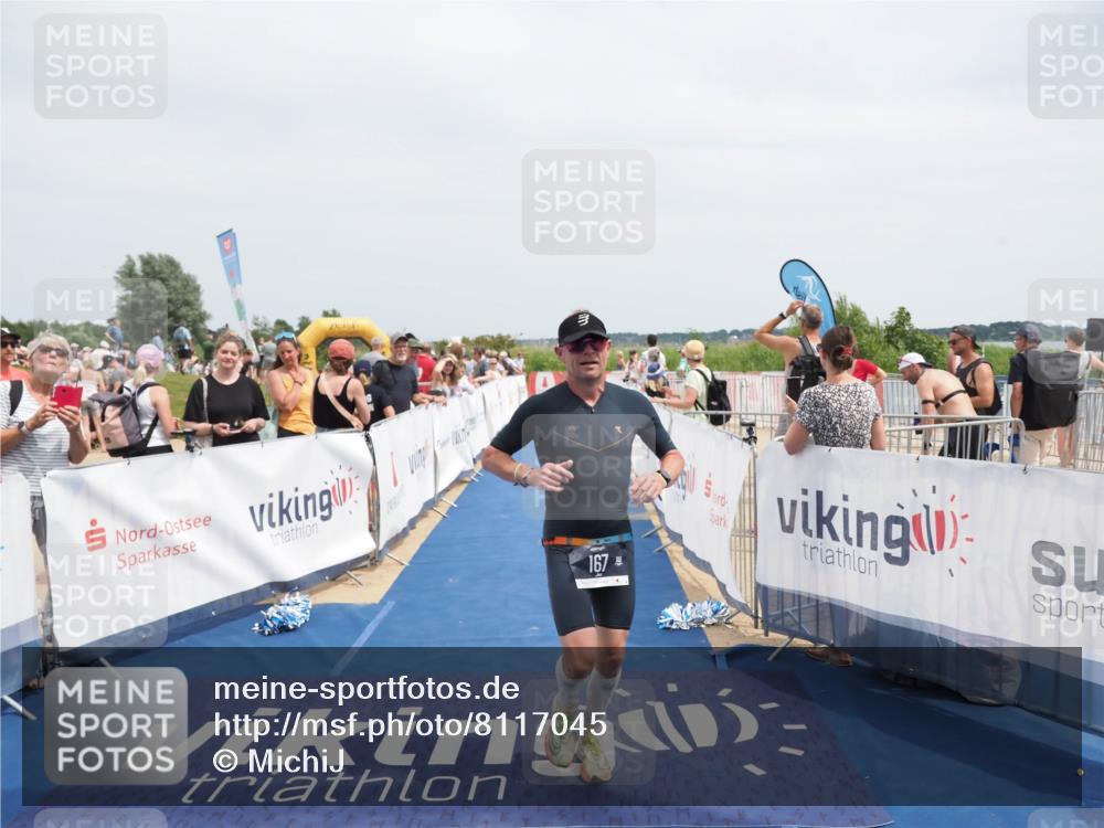 22.06.2025 - Viking Triathlon MichiJ http://msf.ph/oto/8117045 22.06.2025 14:56:19 Ziel 167 meine-sportfotos.de