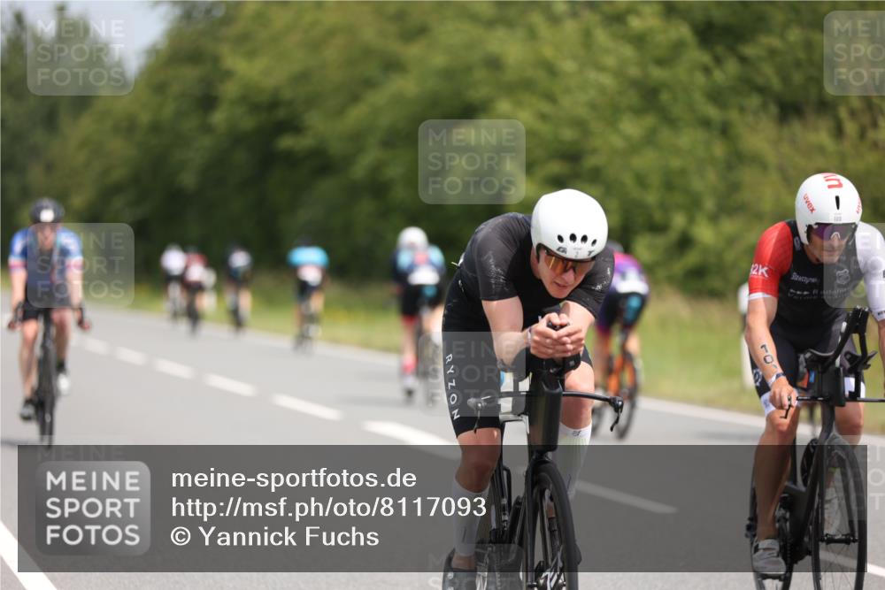22.06.2025 - Viking Triathlon Yannick Fuchs http://msf.ph/oto/8117093 22.06.2025 12:21:02 Radfahren 2, 53, 62, 98, 100, 349, 476, 522, 647, 661 meine-sportfotos.de