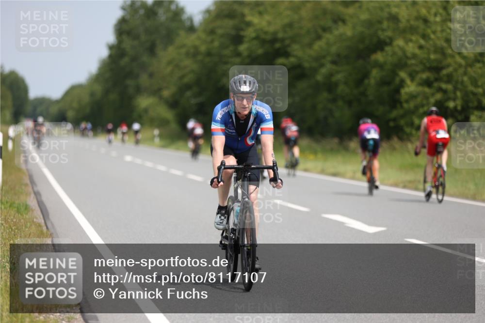 22.06.2025 - Viking Triathlon Yannick Fuchs http://msf.ph/oto/8117107 22.06.2025 12:21:03 Radfahren 2, 53, 98, 100, 349, 476, 647, 661 meine-sportfotos.de