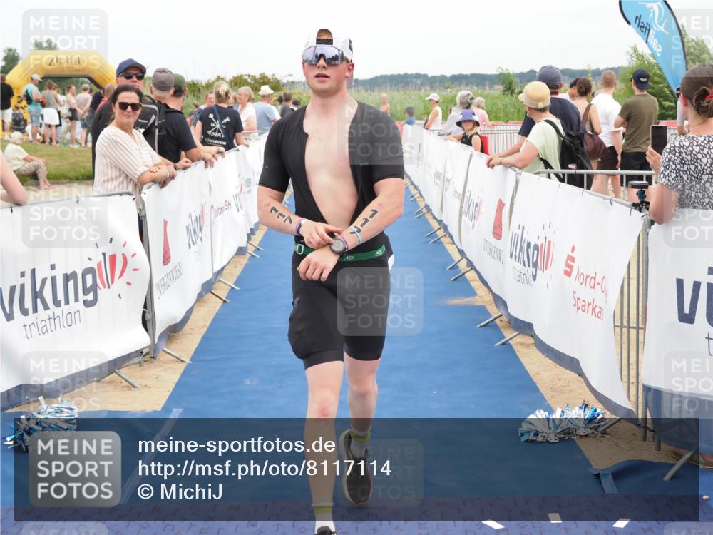 22.06.2025 - Viking Triathlon MichiJ http://msf.ph/oto/8117114 22.06.2025 15:07:06 Ziel 117 meine-sportfotos.de
