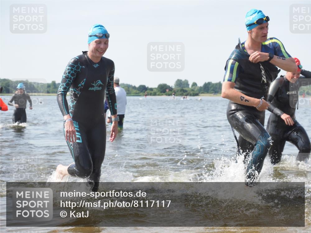 22.06.2025 - Viking Triathlon KatJ http://msf.ph/oto/8117117 22.06.2025 10:44:07 Schwimmen 41, 123, 249, 343, 439, 442, 467, 627, 637, 650 meine-sportfotos.de
