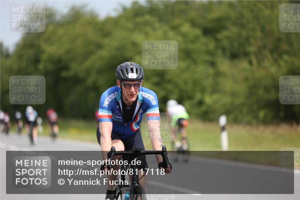 22.06.2025 - Viking Triathlon Yannick Fuchs http://msf.ph/oto/8117118 22.06.2025 12:21:04 Radfahren 2, 53, 98, 100, 291, 476, 647, 661 meine-sportfotos.de