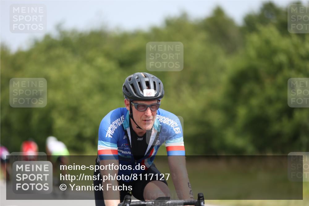 22.06.2025 - Viking Triathlon Yannick Fuchs http://msf.ph/oto/8117127 22.06.2025 12:21:04 Radfahren 2, 53, 98, 100, 291, 476, 647, 661 meine-sportfotos.de