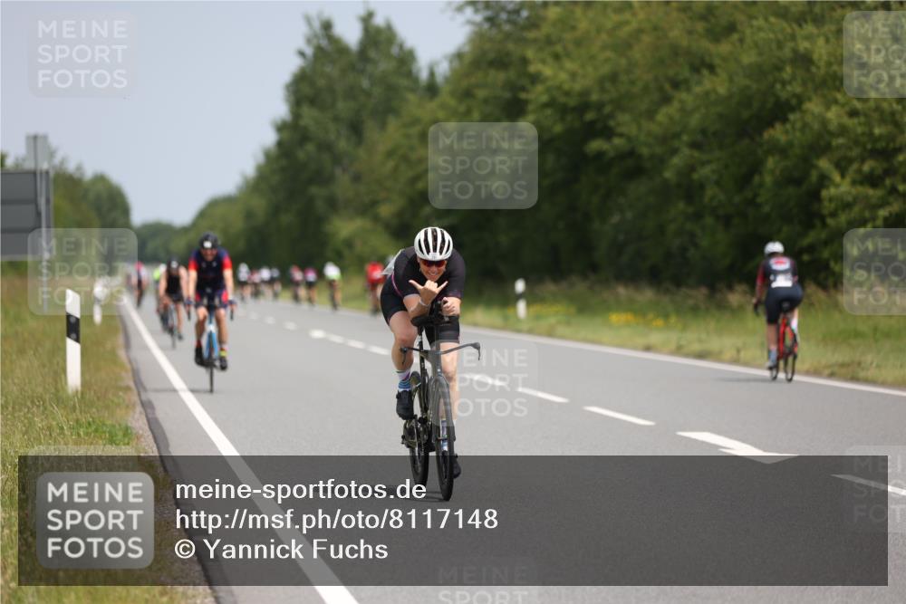 22.06.2025 - Viking Triathlon Yannick Fuchs http://msf.ph/oto/8117148 22.06.2025 12:21:12 Radfahren 71, 291, 535, 621 meine-sportfotos.de