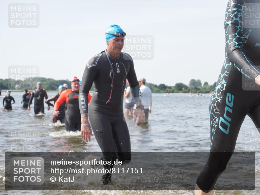 22.06.2025 - Viking Triathlon KatJ http://msf.ph/oto/8117151 22.06.2025 10:44:09 Schwimmen 41, 103, 123, 249, 343, 439, 442, 467, 627, 637, 650 meine-sportfotos.de