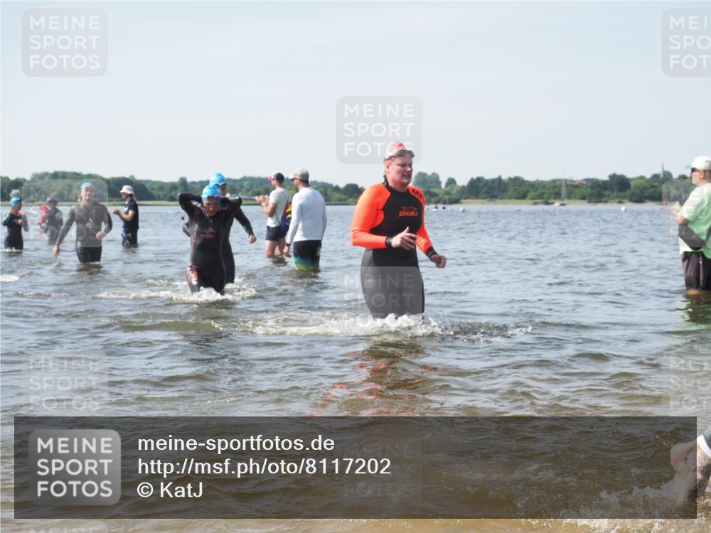 22.06.2025 - Viking Triathlon KatJ http://msf.ph/oto/8117202 22.06.2025 10:44:11 Schwimmen 41, 103, 123, 249, 343, 439, 442, 467, 627, 637, 650 meine-sportfotos.de