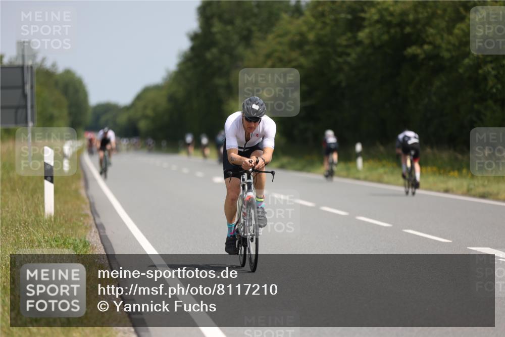 22.06.2025 - Viking Triathlon Yannick Fuchs http://msf.ph/oto/8117210 22.06.2025 11:42:21 Radfahren 177, 205, 378 meine-sportfotos.de