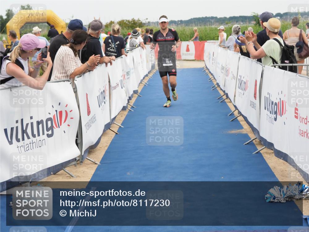 22.06.2025 - Viking Triathlon MichiJ http://msf.ph/oto/8117230 22.06.2025 15:07:24 Ziel 80 meine-sportfotos.de