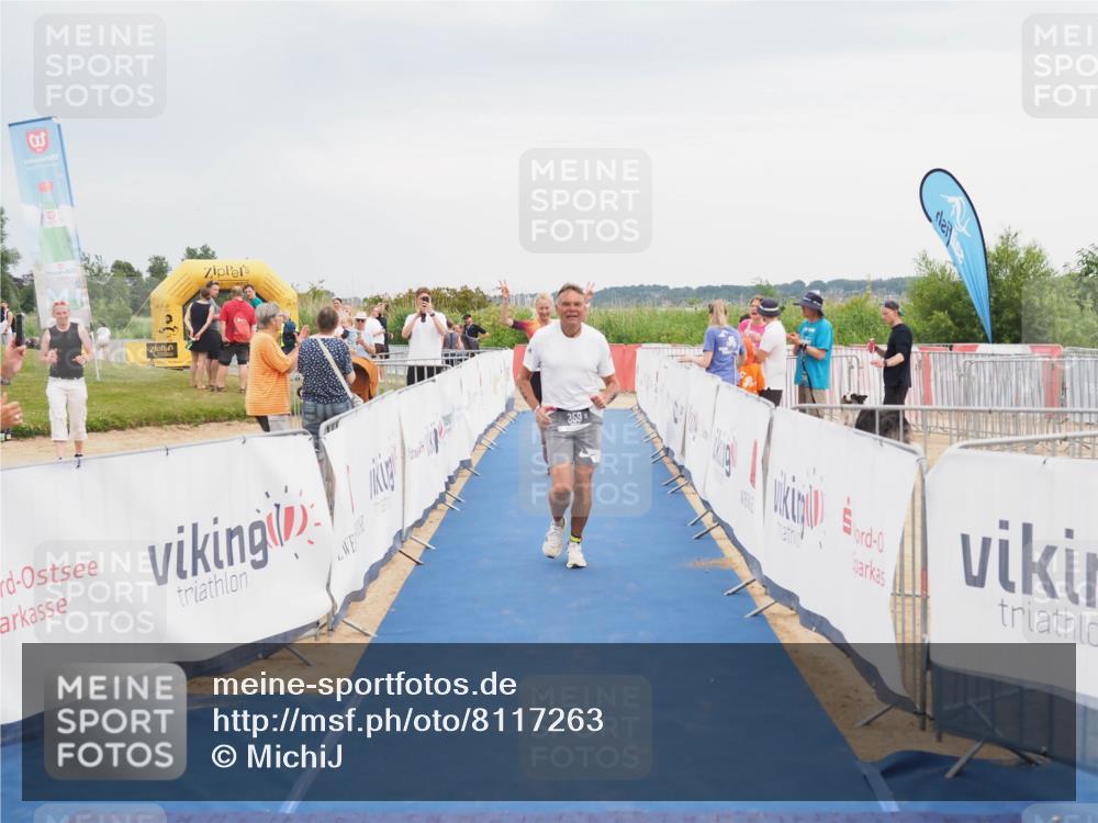 22.06.2025 - Viking Triathlon MichiJ http://msf.ph/oto/8117263 22.06.2025 16:53:34 Ziel 359, 436 meine-sportfotos.de