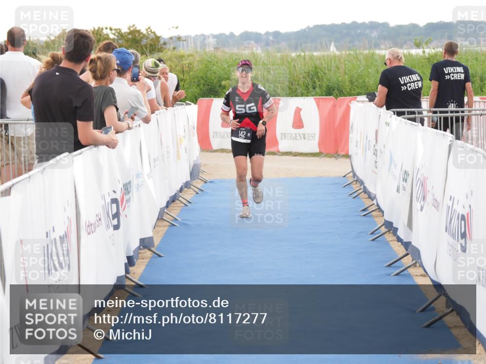 22.06.2025 - Viking Triathlon MichiJ http://msf.ph/oto/8117277 22.06.2025 16:27:43 Ziel 142 meine-sportfotos.de