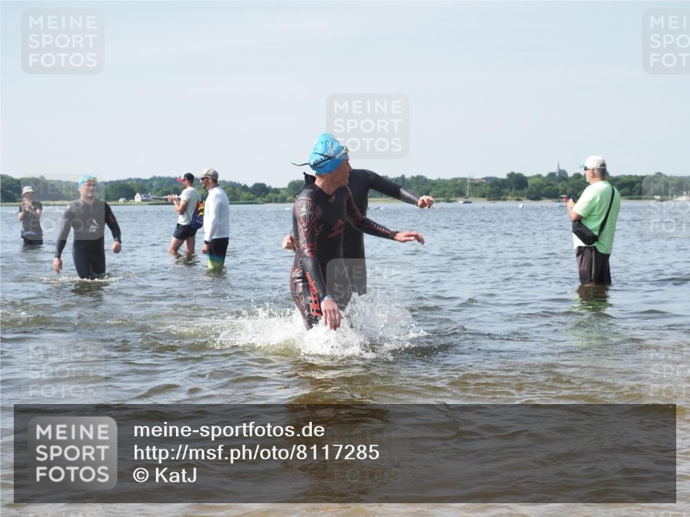 22.06.2025 - Viking Triathlon KatJ http://msf.ph/oto/8117285 22.06.2025 10:44:15 Schwimmen 103, 123, 130, 343, 439, 467, 637, 650 meine-sportfotos.de