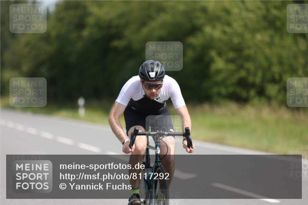 22.06.2025 - Viking Triathlon Yannick Fuchs http://msf.ph/oto/8117292 22.06.2025 11:42:30 Radfahren 34, 162, 177, 378, 398, 474 meine-sportfotos.de