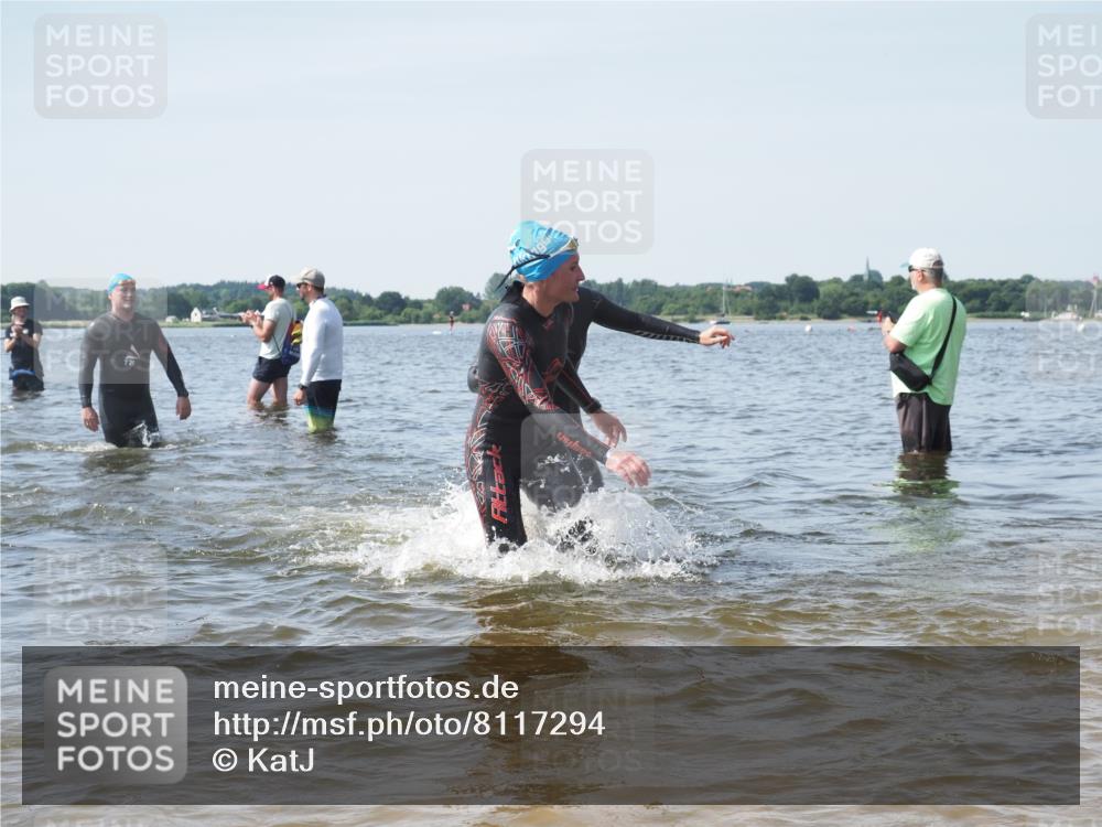 22.06.2025 - Viking Triathlon KatJ http://msf.ph/oto/8117294 22.06.2025 10:44:15 Schwimmen 103, 123, 130, 343, 439, 467, 637, 650 meine-sportfotos.de