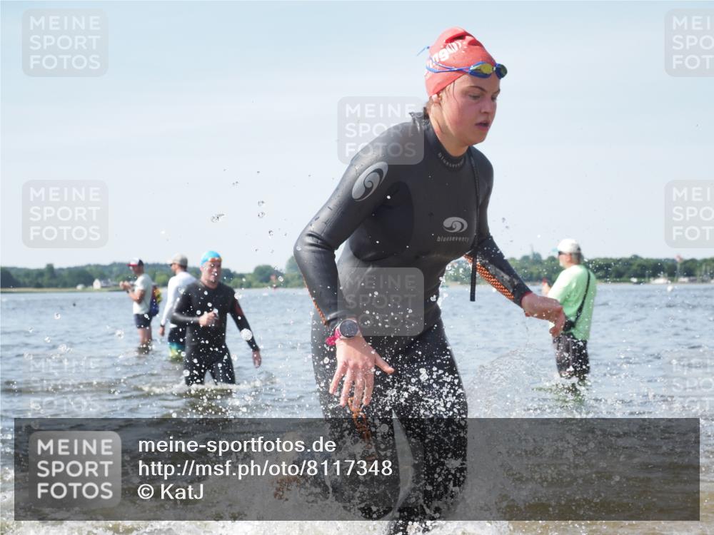 22.06.2025 - Viking Triathlon KatJ http://msf.ph/oto/8117348 22.06.2025 10:44:18 Schwimmen 103, 123, 130, 343, 439, 467, 650 meine-sportfotos.de