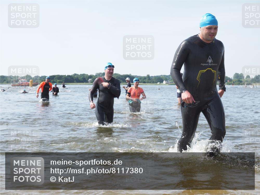 22.06.2025 - Viking Triathlon KatJ http://msf.ph/oto/8117380 22.06.2025 10:44:21 Schwimmen 103, 130, 205, 439, 467 meine-sportfotos.de
