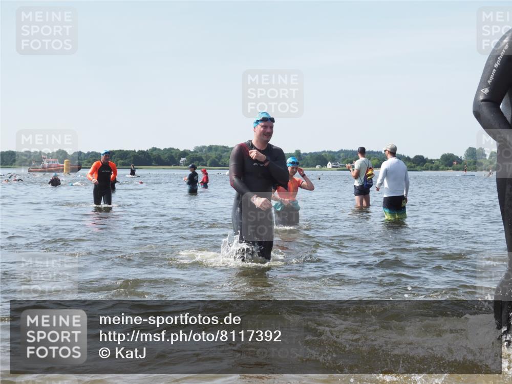 22.06.2025 - Viking Triathlon KatJ http://msf.ph/oto/8117392 22.06.2025 10:44:22 Schwimmen 103, 130, 205, 219, 439, 467 meine-sportfotos.de