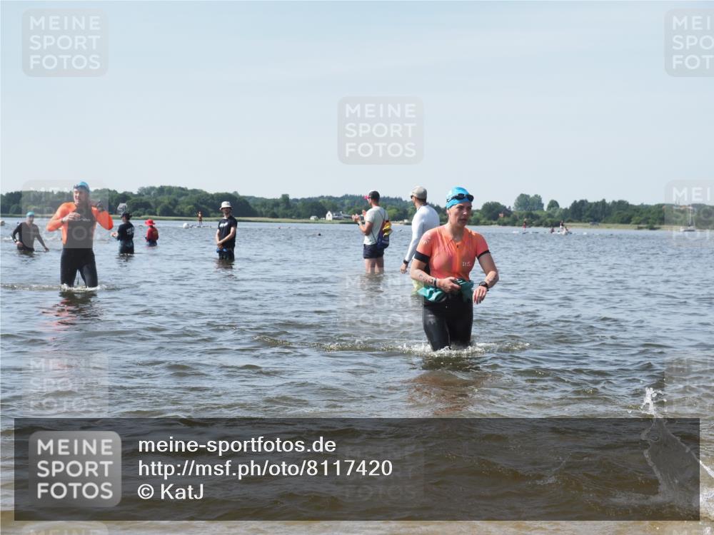 22.06.2025 - Viking Triathlon KatJ http://msf.ph/oto/8117420 22.06.2025 10:44:26 Schwimmen 103, 130, 205, 219, 439 meine-sportfotos.de