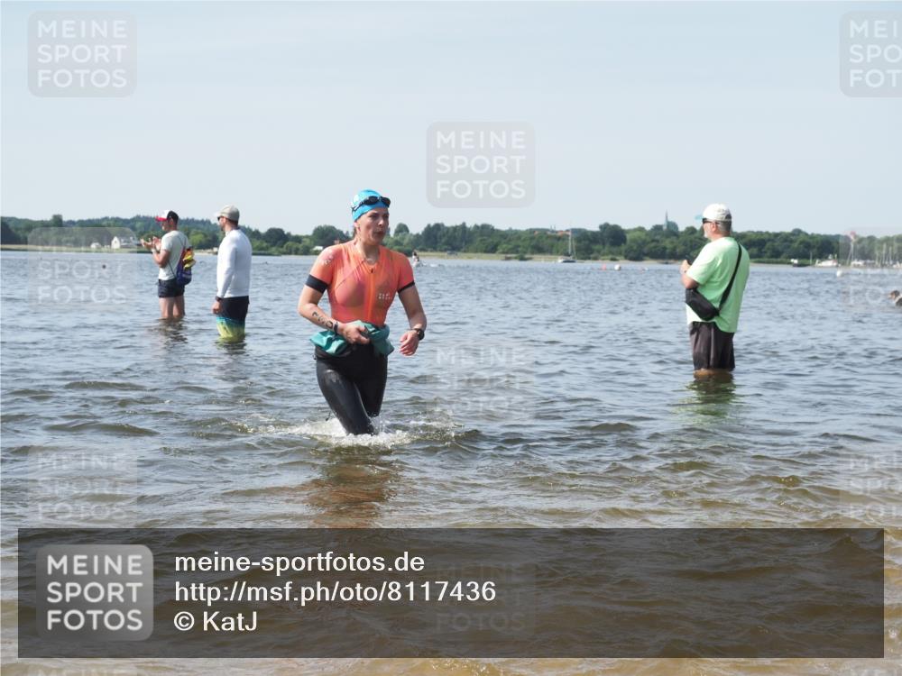 22.06.2025 - Viking Triathlon KatJ http://msf.ph/oto/8117436 22.06.2025 10:44:27 Schwimmen 103, 130, 205, 219 meine-sportfotos.de