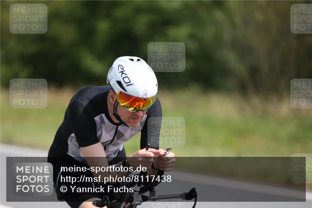 22.06.2025 - Viking Triathlon Yannick Fuchs http://msf.ph/oto/8117438 22.06.2025 11:42:51 Radfahren 2, 45, 74, 81, 102, 414, 441, 610, 661 meine-sportfotos.de