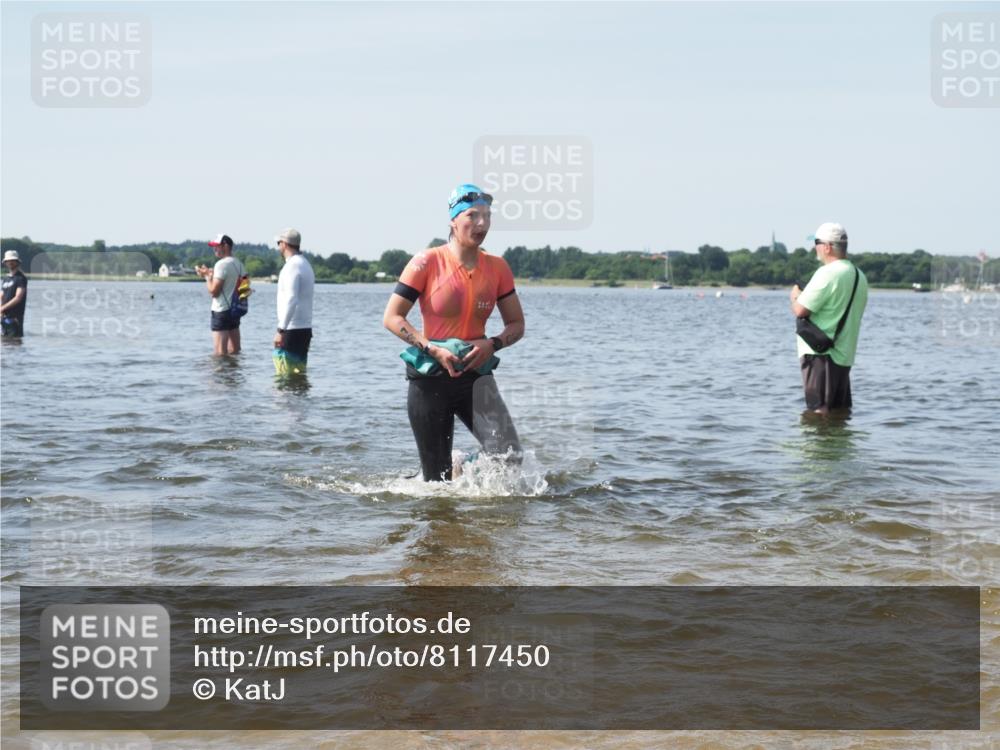 22.06.2025 - Viking Triathlon KatJ http://msf.ph/oto/8117450 22.06.2025 10:44:27 Schwimmen 103, 130, 205, 219 meine-sportfotos.de