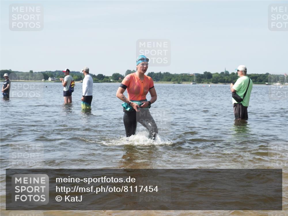 22.06.2025 - Viking Triathlon KatJ http://msf.ph/oto/8117454 22.06.2025 10:44:27 Schwimmen 103, 130, 205, 219 meine-sportfotos.de